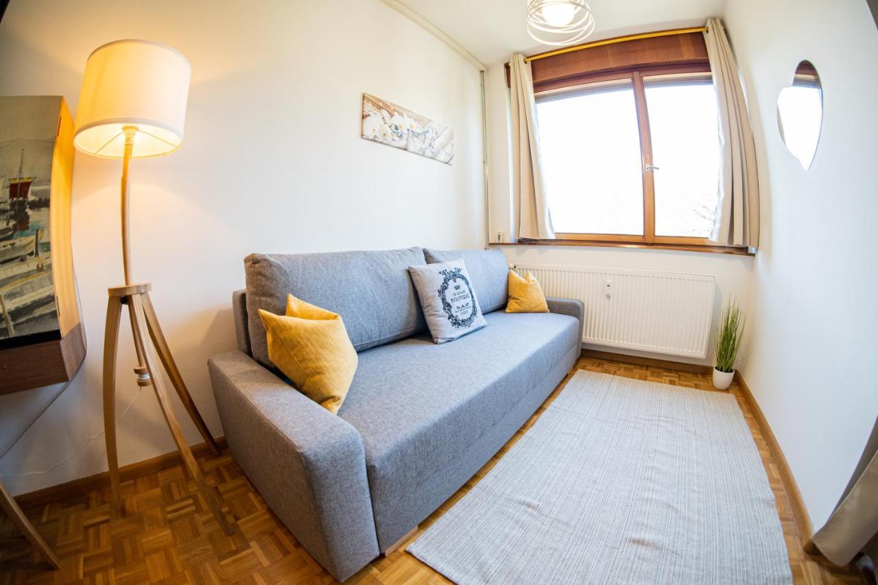 Flow Apartments Winkel Atelier Мерано Экстерьер фото
